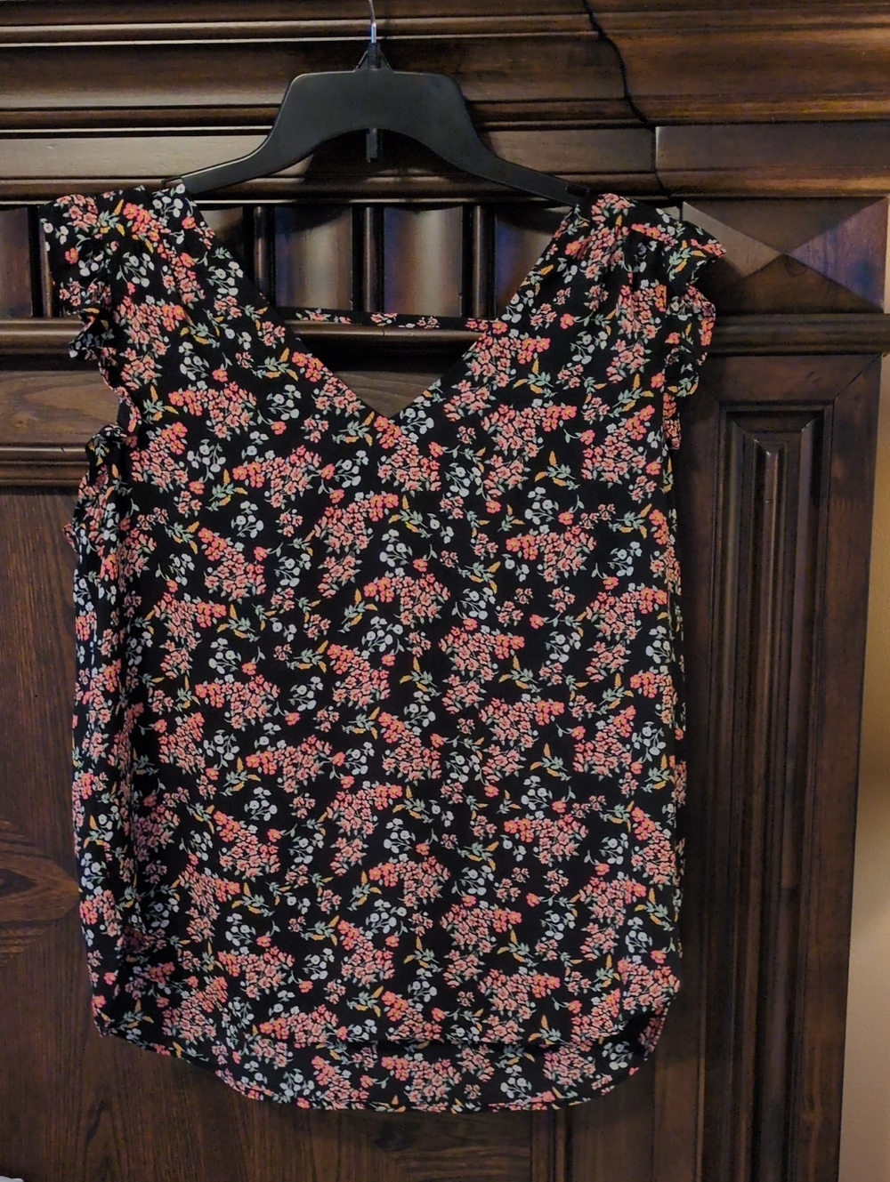 Black Floral Double V-Neck Women's Top with Ruffle Sleeves